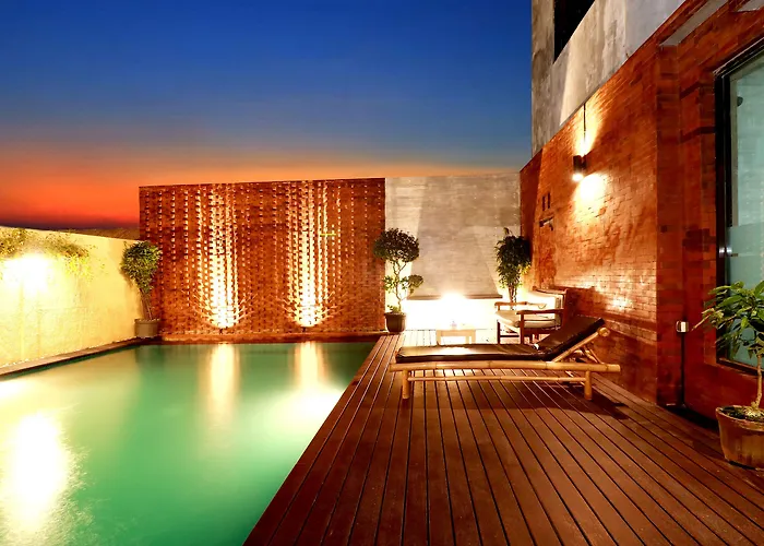 Dante Hotel